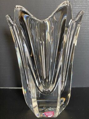 Orrefors Kostaboda Clear Crystal Tulip-Top Vase